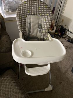 High chair for baby/toddler Thumbnail
