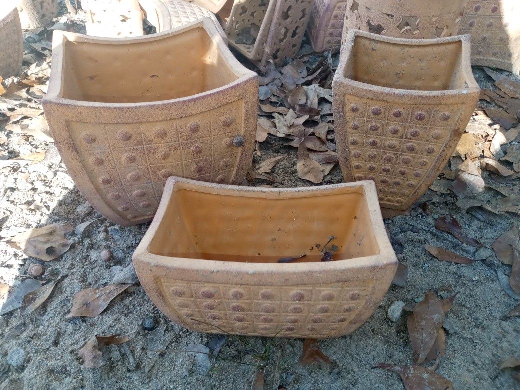 Pottery Decor