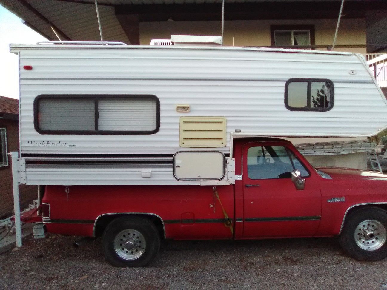 1996 Skyline Weekender Cabover Camper Fully SelfContained 4500 obo