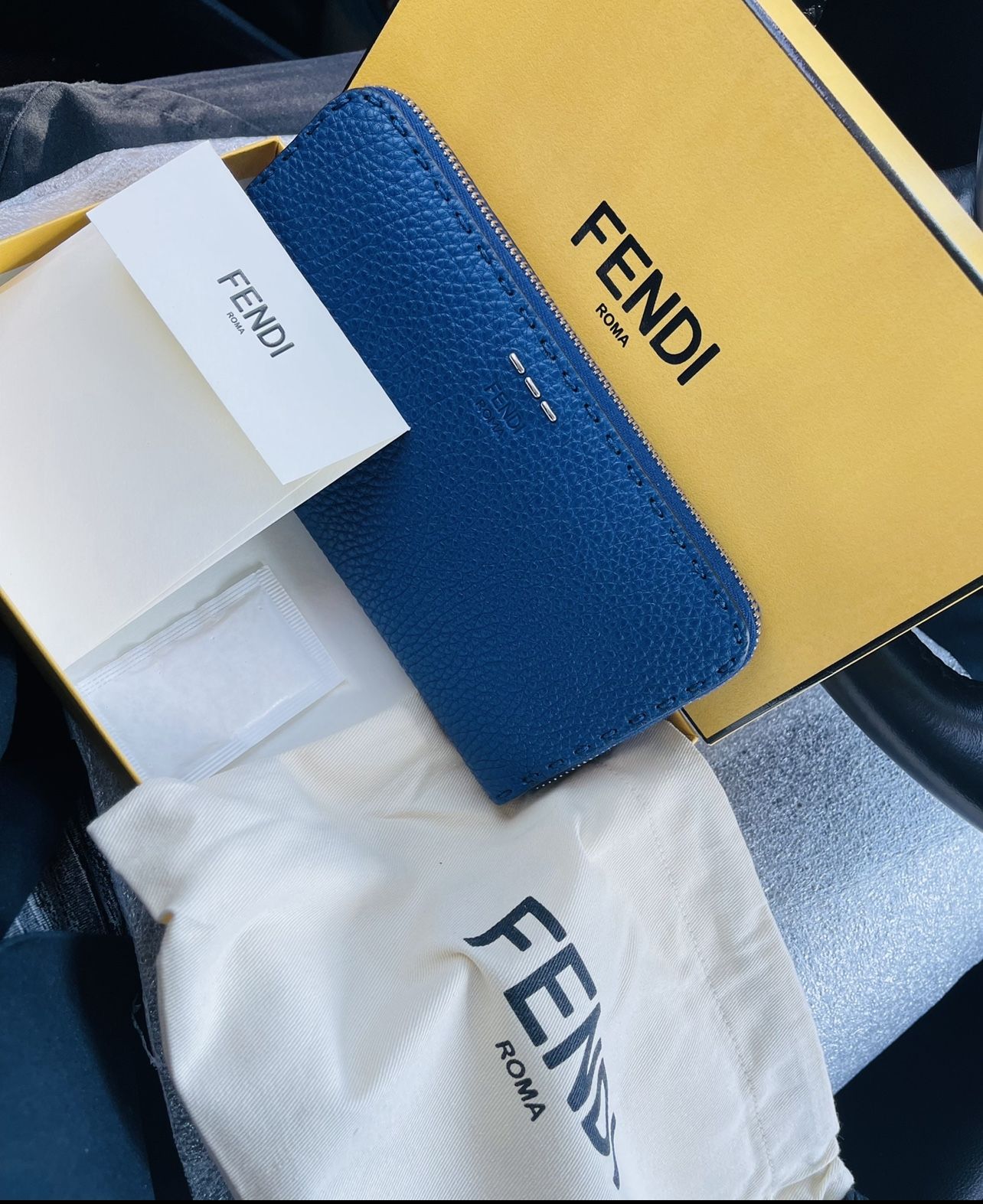 FENDI ROMA AUTHENTIC PEBBLED LEATHER WALLET