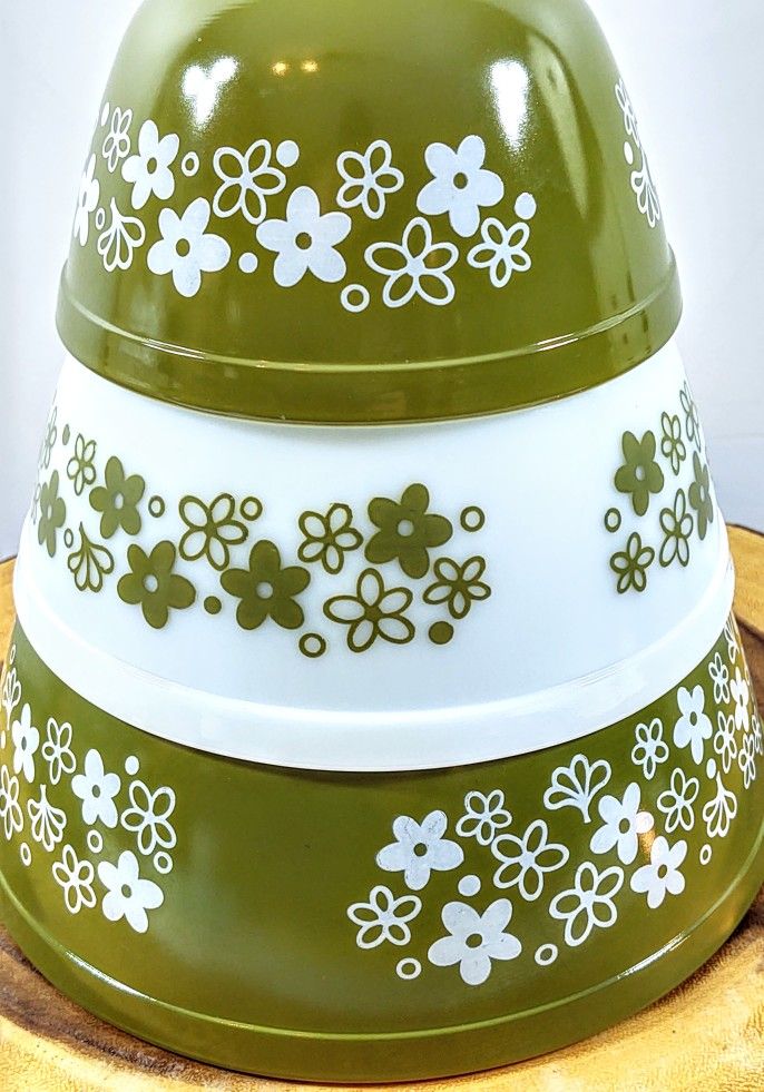 Pyrex Spring Blossom Mixing Bowls (3)