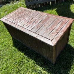 wood outdoor storage deck box / chest Thumbnail