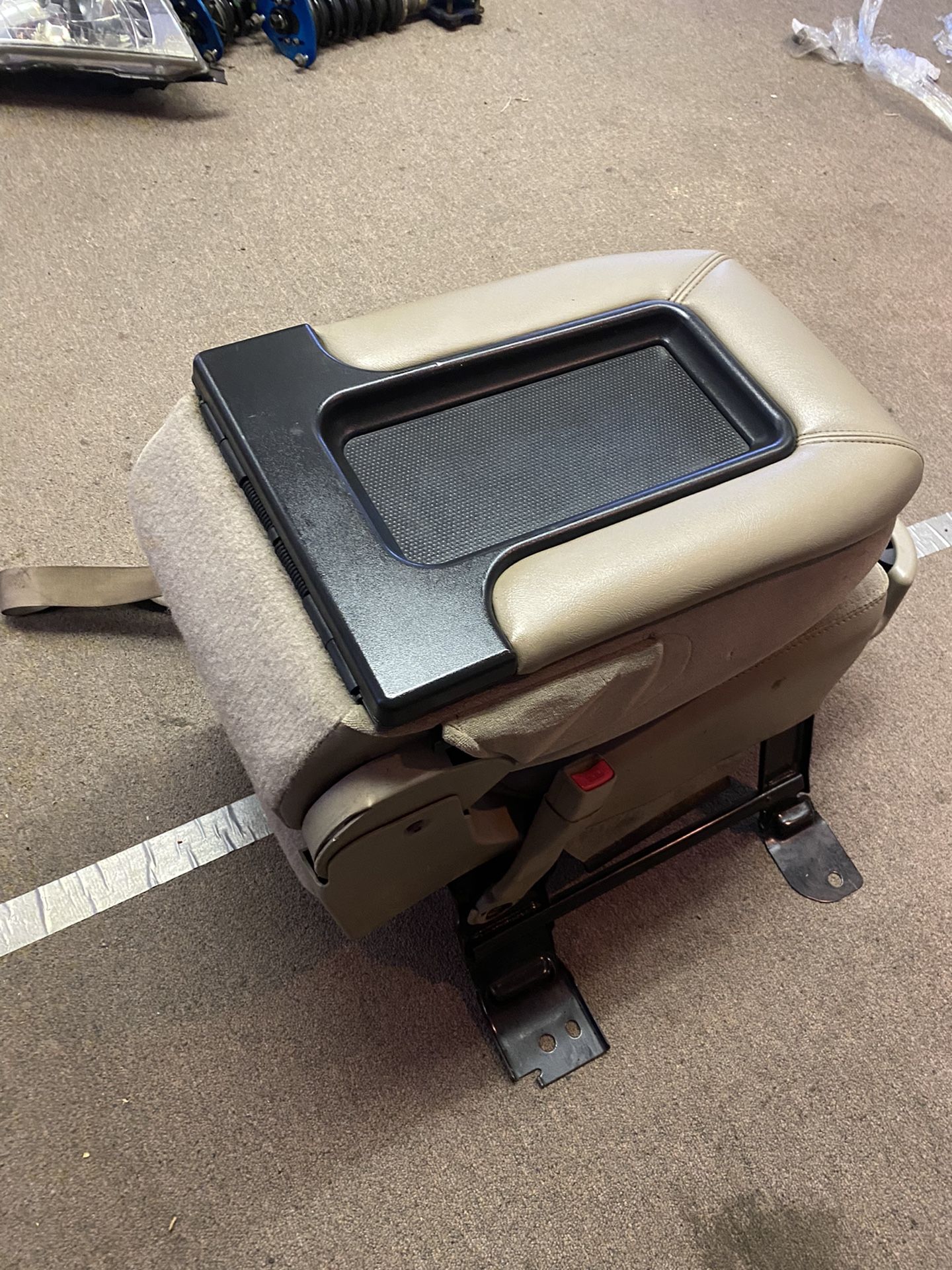 99-06 Chevy GMC OEM Jump Seat Arm Rest Console Silverado Sierra Tahoe Suburban