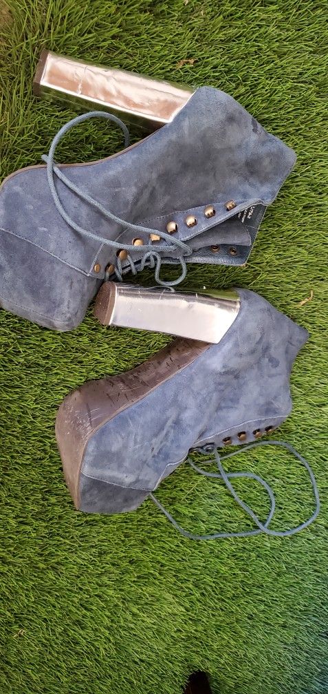Women's High Heels 👠Shoes. Size 8