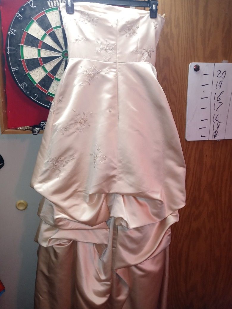 Wedding dress