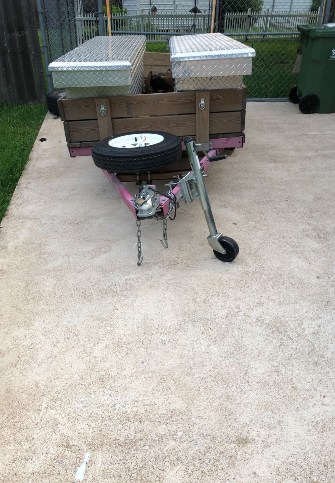 Utility trailer, tool box’s come with and can be removed easy to have a open 4x8 trailer