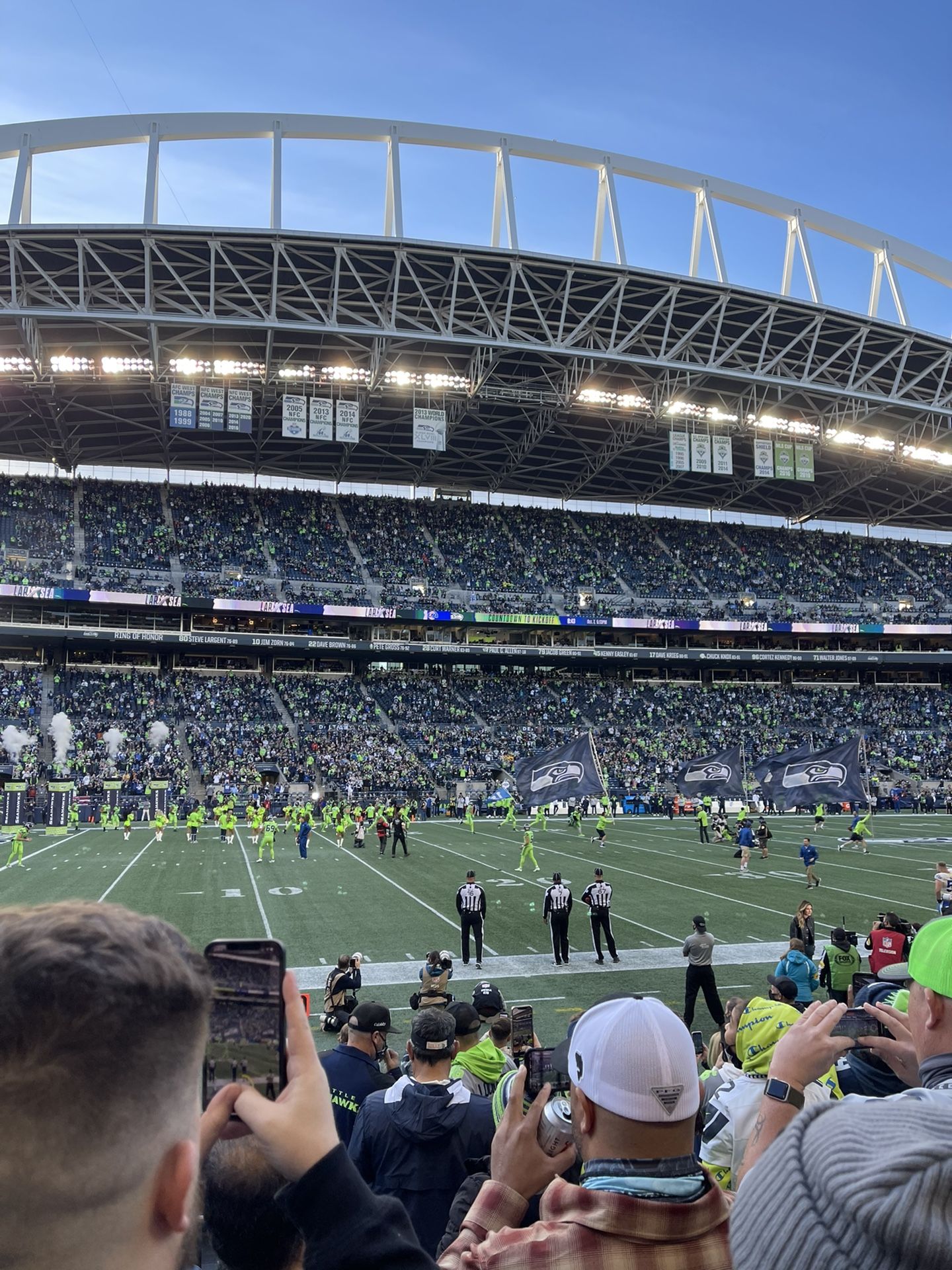 Seahawks Tickets For Oct 31st Game 7 Rows From The Field