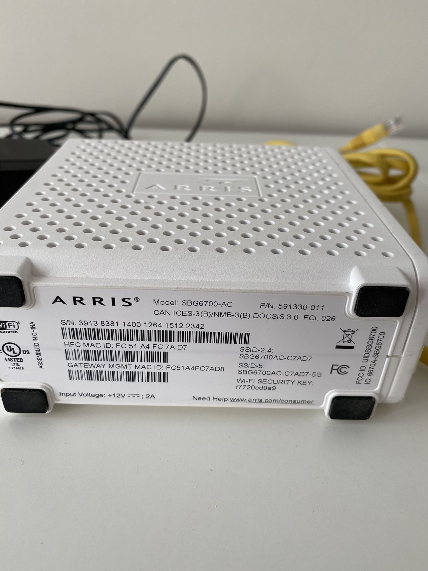 ARRIS Surfboard (8x4) Docsis 3.0 Cable Modem Plus AC1600 Dual Band Wi-Fi Router, Certified for Comcast Xfinity, Spectrum, Cox & More (SBG6700AC), Whit