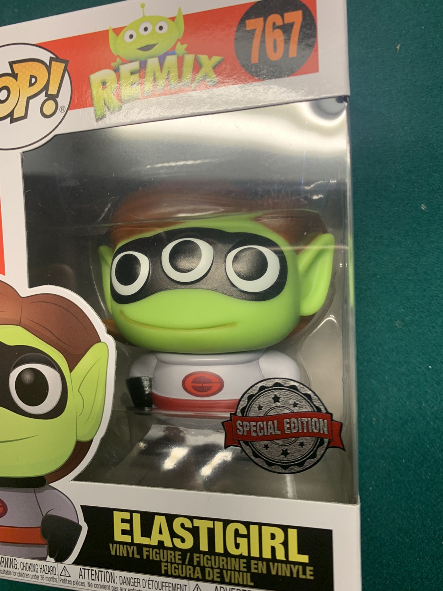 Funko Pop! Remix Elastagirl Fye Exclusive alien toy story Disney with special edition sticker