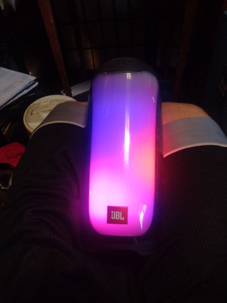 JBL Pulse 4 Speaker