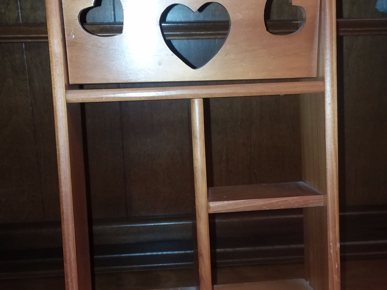 Solid Wood Shelf With Peg Hooks