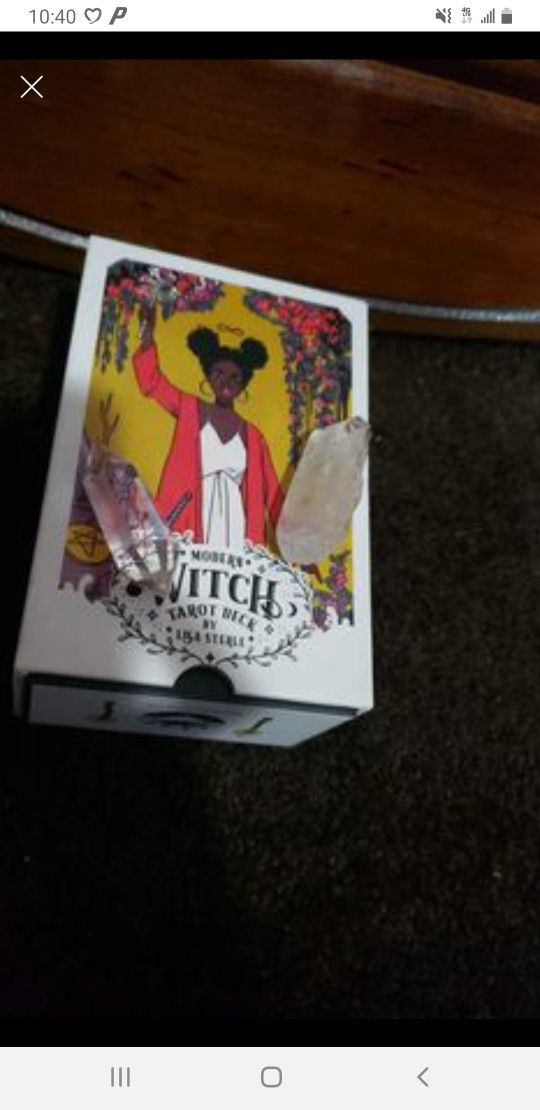 Modern Witch Tarot +2 Crystal Quarts