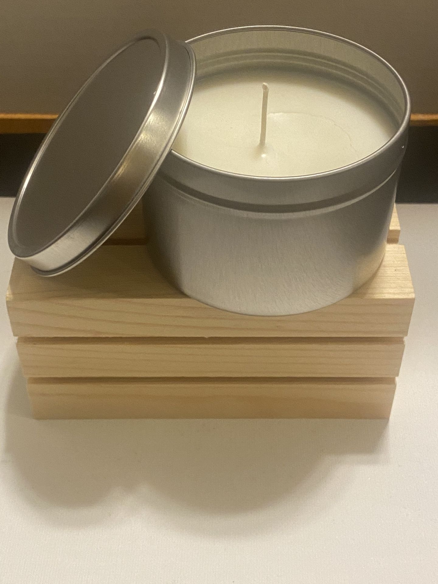 Hand Poured 8oz Candle(You pick scent)
