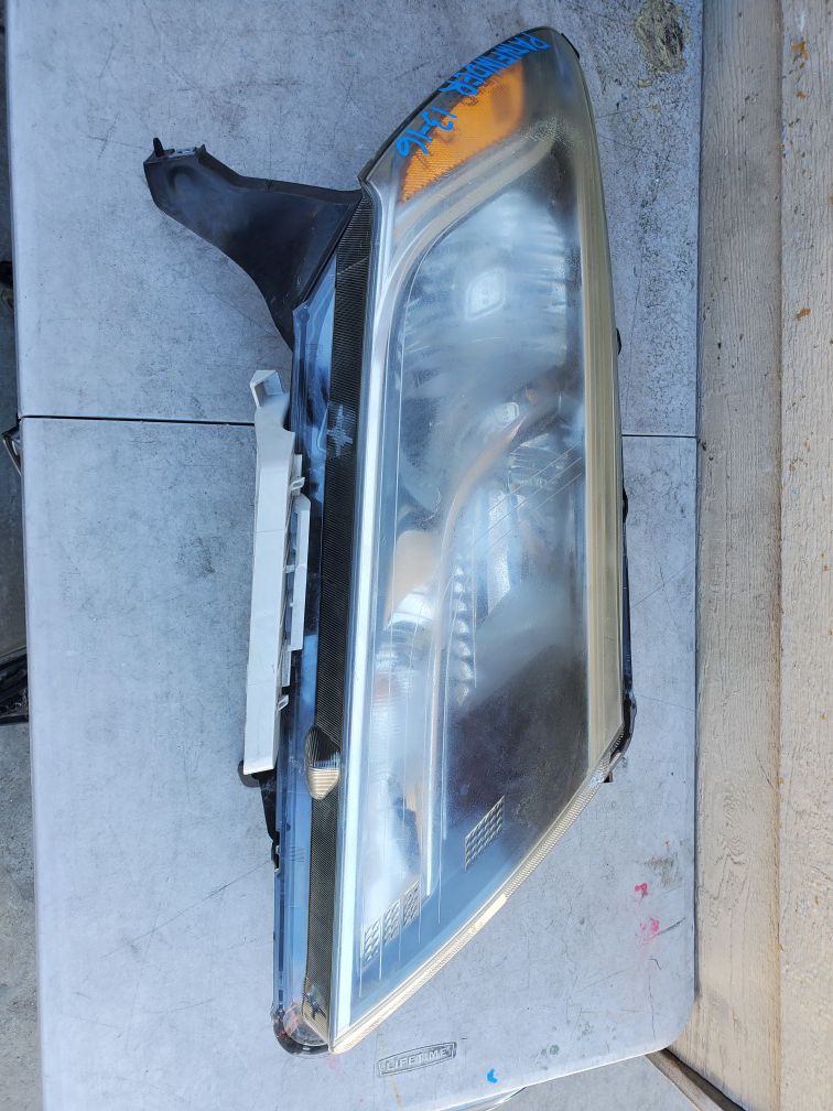 Front Right Headlight Pathfinder 2013 2014 2015 2016