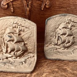 VINTAGE Heavy BRONZE With Goldtone Finish - Sailing Ship Bookends Thumbnail