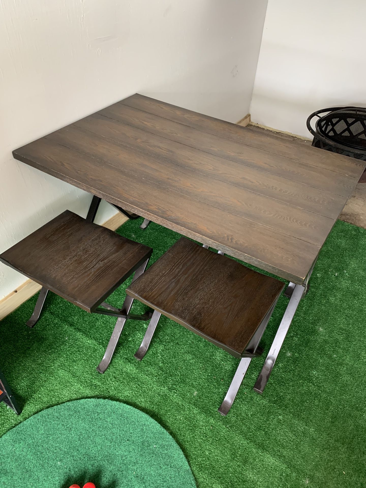 Kitchen/Patio Table 