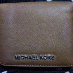 Michael Kors Wallet Thumbnail