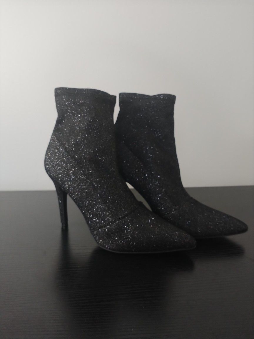 Fashion Boots Size 9 1/2
