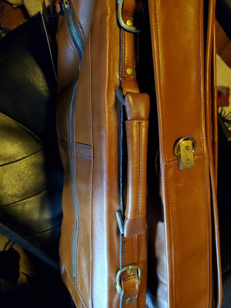 Vintage 1970s Tumi Leather Garment Bag