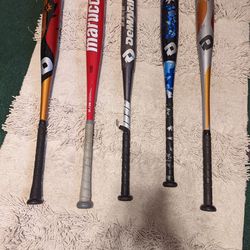 Lot of baseball bats Thumbnail