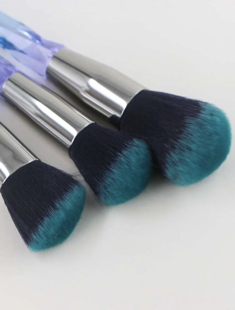 10 Brushes And Makeup Brush Storage Box 