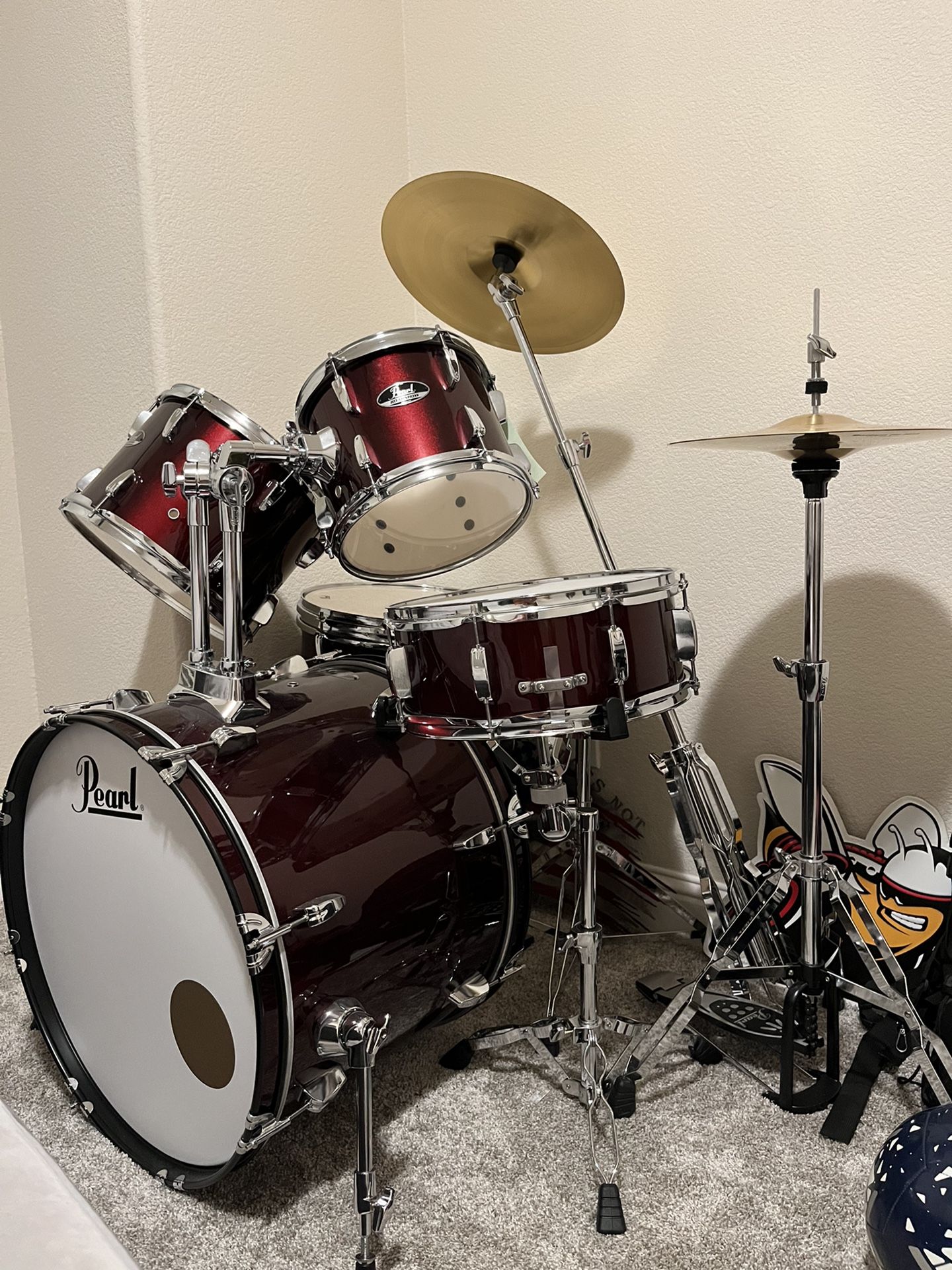Pearl 5 Piece Drum Set