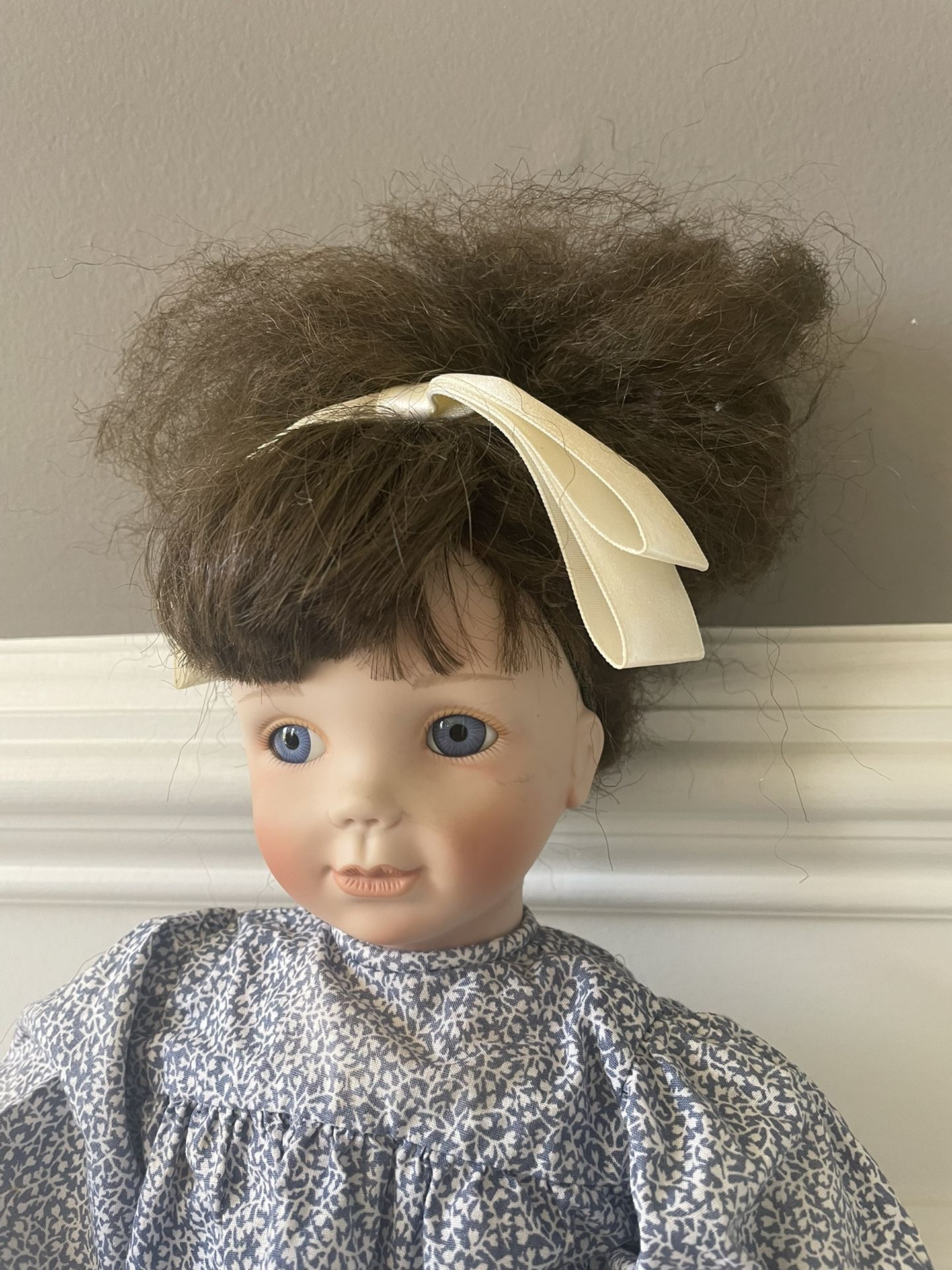 Porcelain Galy Radem Ann Doll