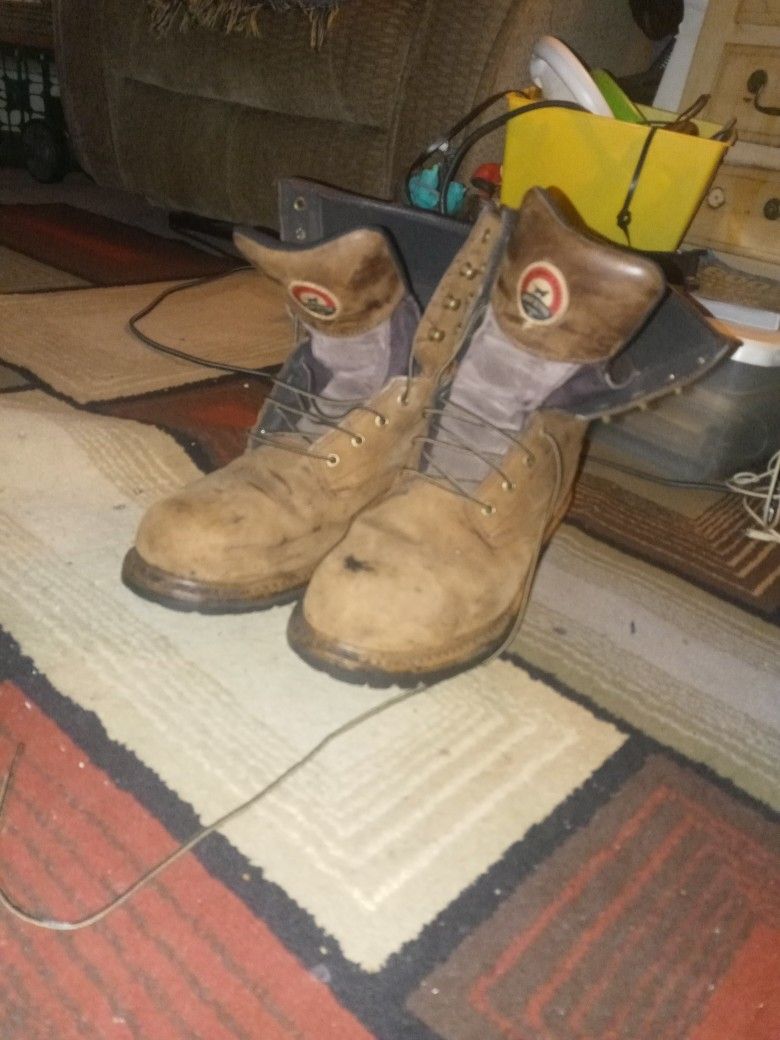 Red Wing Irish Setter Steel Toe Water Proof