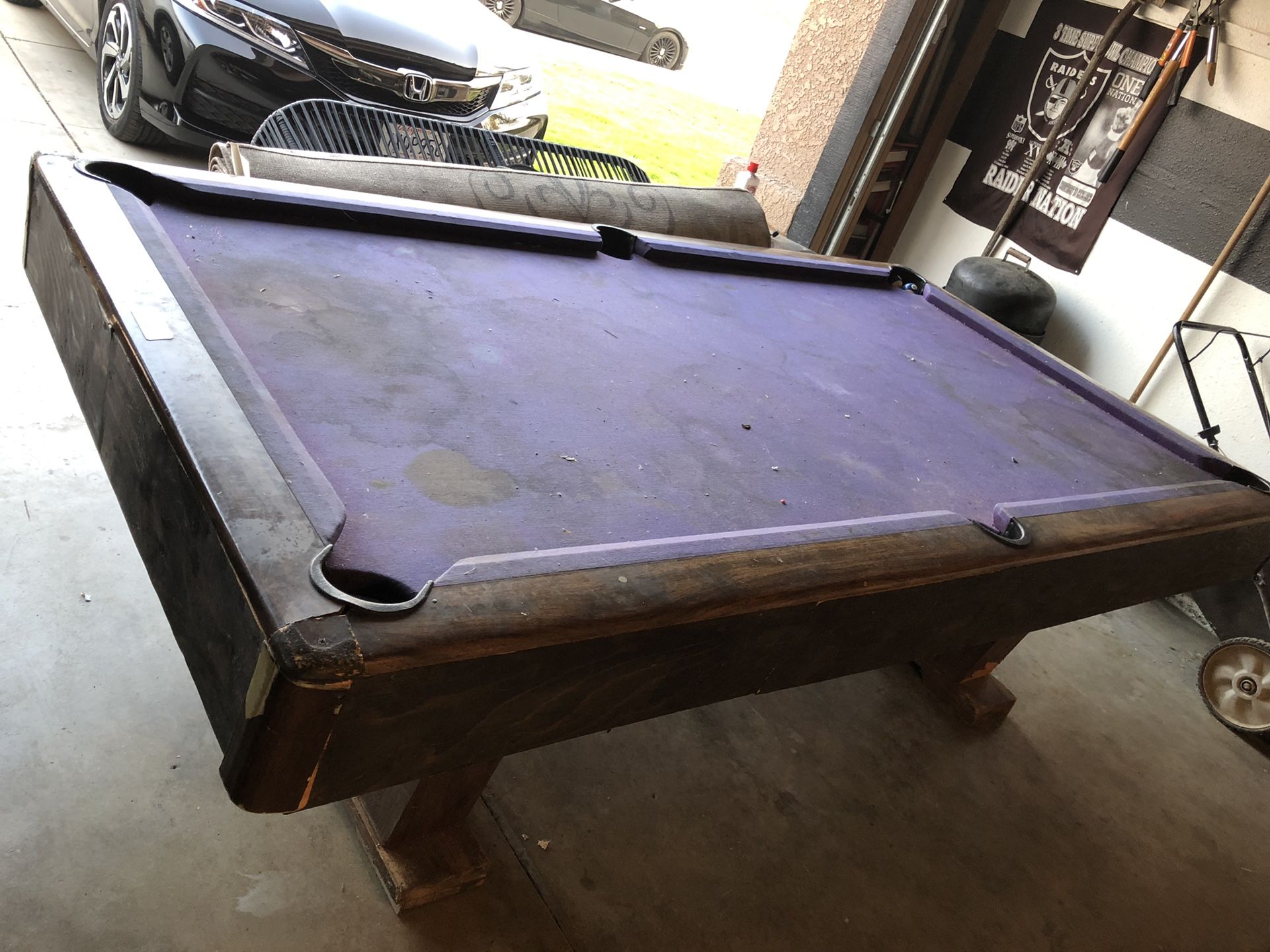 Brunswick Windsor VIP pool table for Sale in Selma, CA - OfferUp