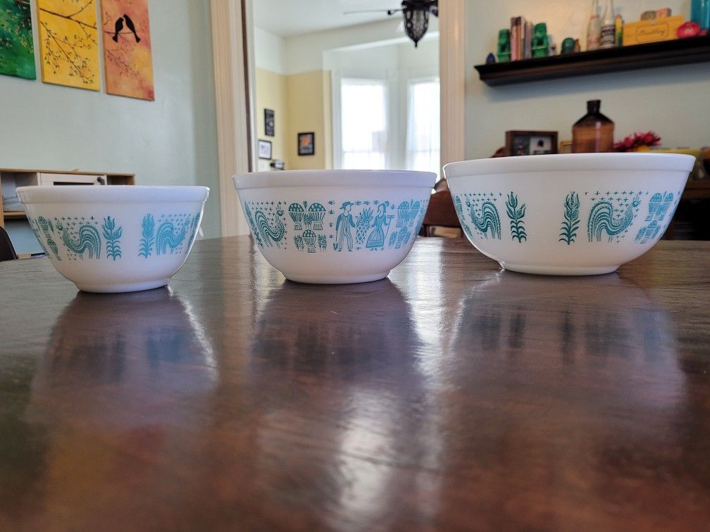 Pyrex Butterprint Nesting Bowls