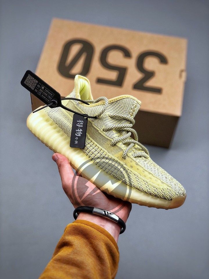 Adidas Yeezy Boost 350 New