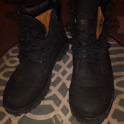 Black Timberland Boots Thumbnail