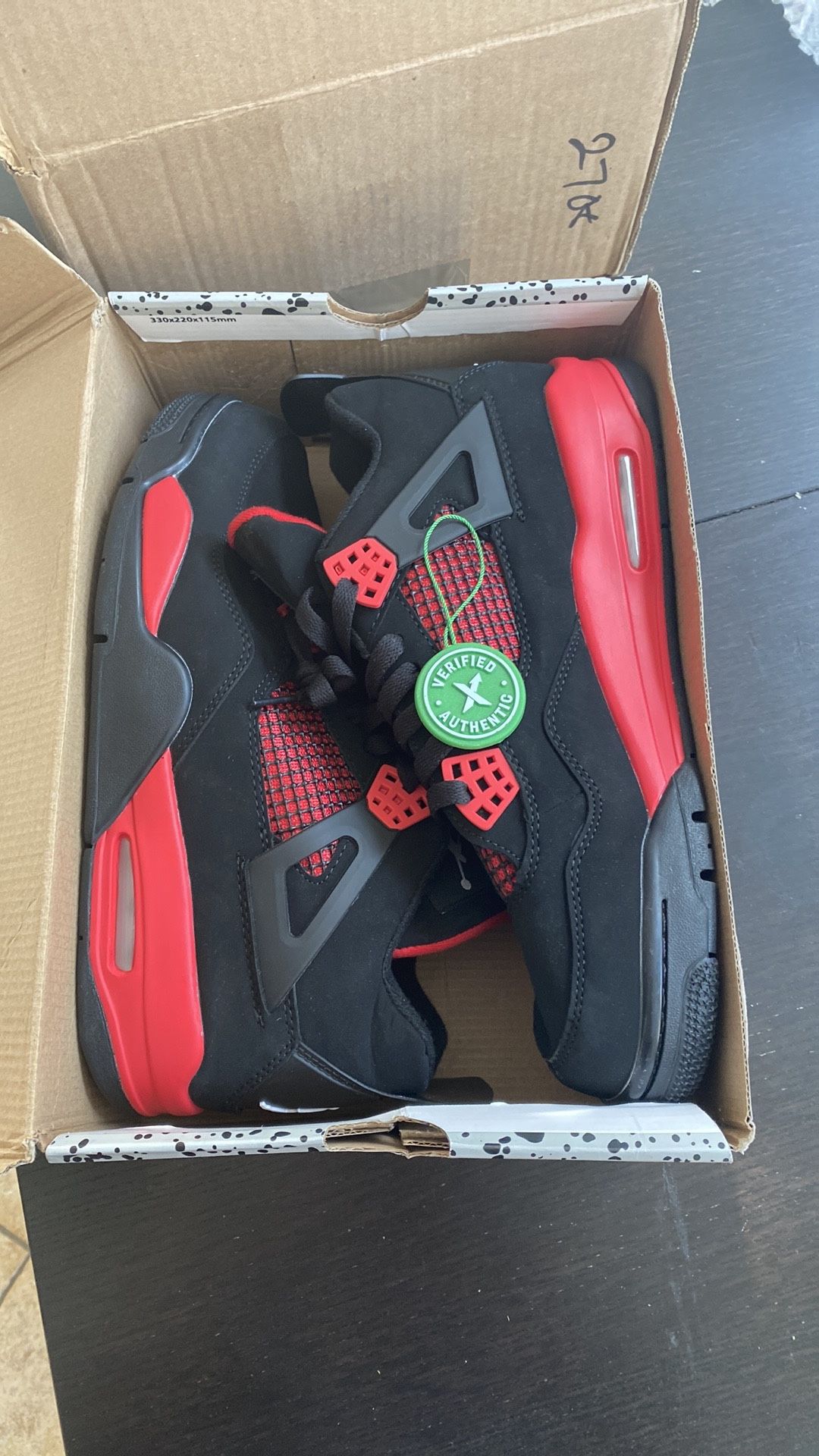Jordan 4 retro Red Thunder size 10