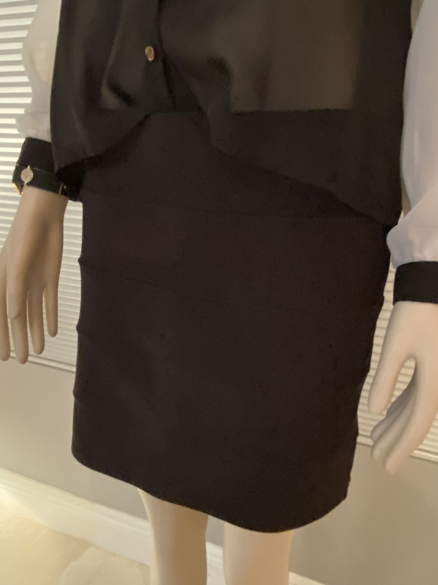 Black pencil mini skirt