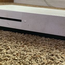 White Xbox 1 S  Thumbnail