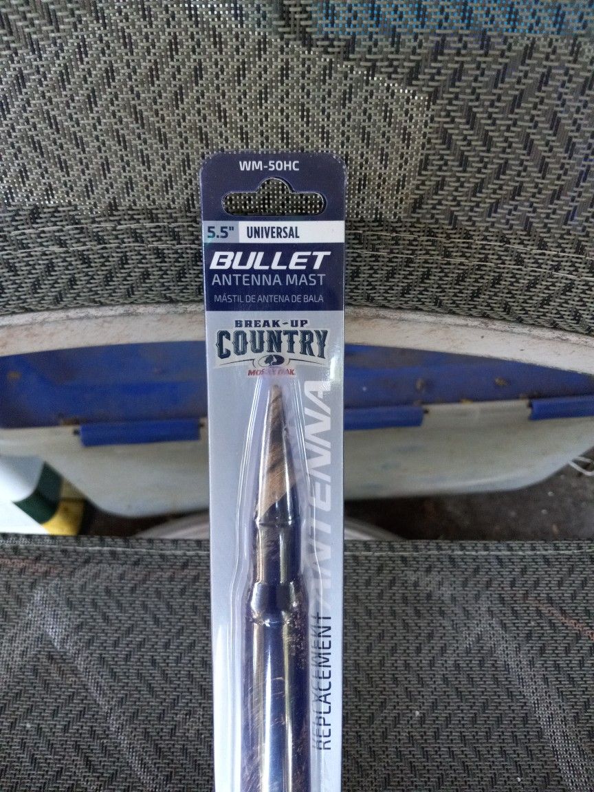 Mossy Oak Break Up Country 5.5” Universal Bullet Antenna WM-50HC