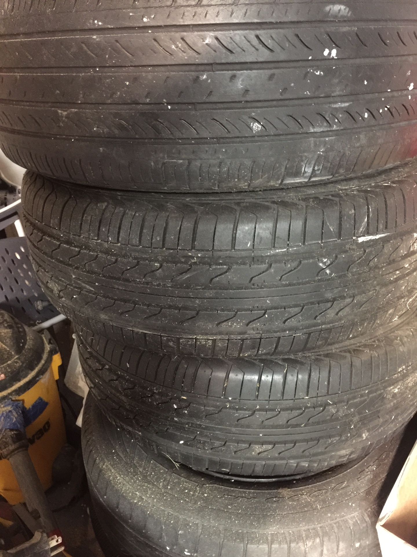 215/60R16 x4