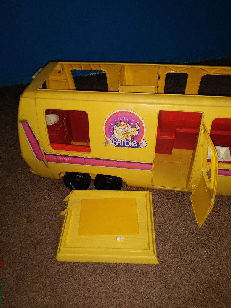 1976 Barbie Star Traveler R.V.