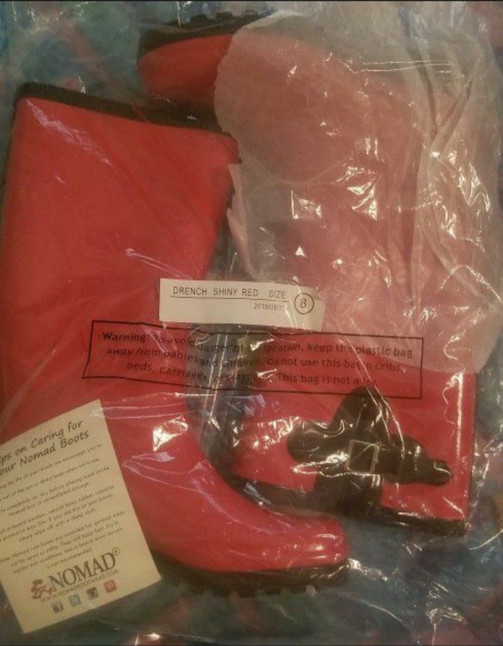 Brand New Women's Red Rain Snow Boots Size 8