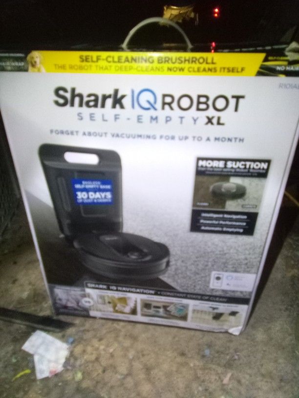 Shark IQ Robot Self-Empty XL