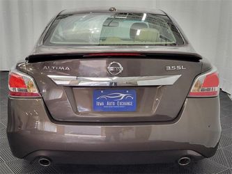 2015 Nissan Altima Thumbnail