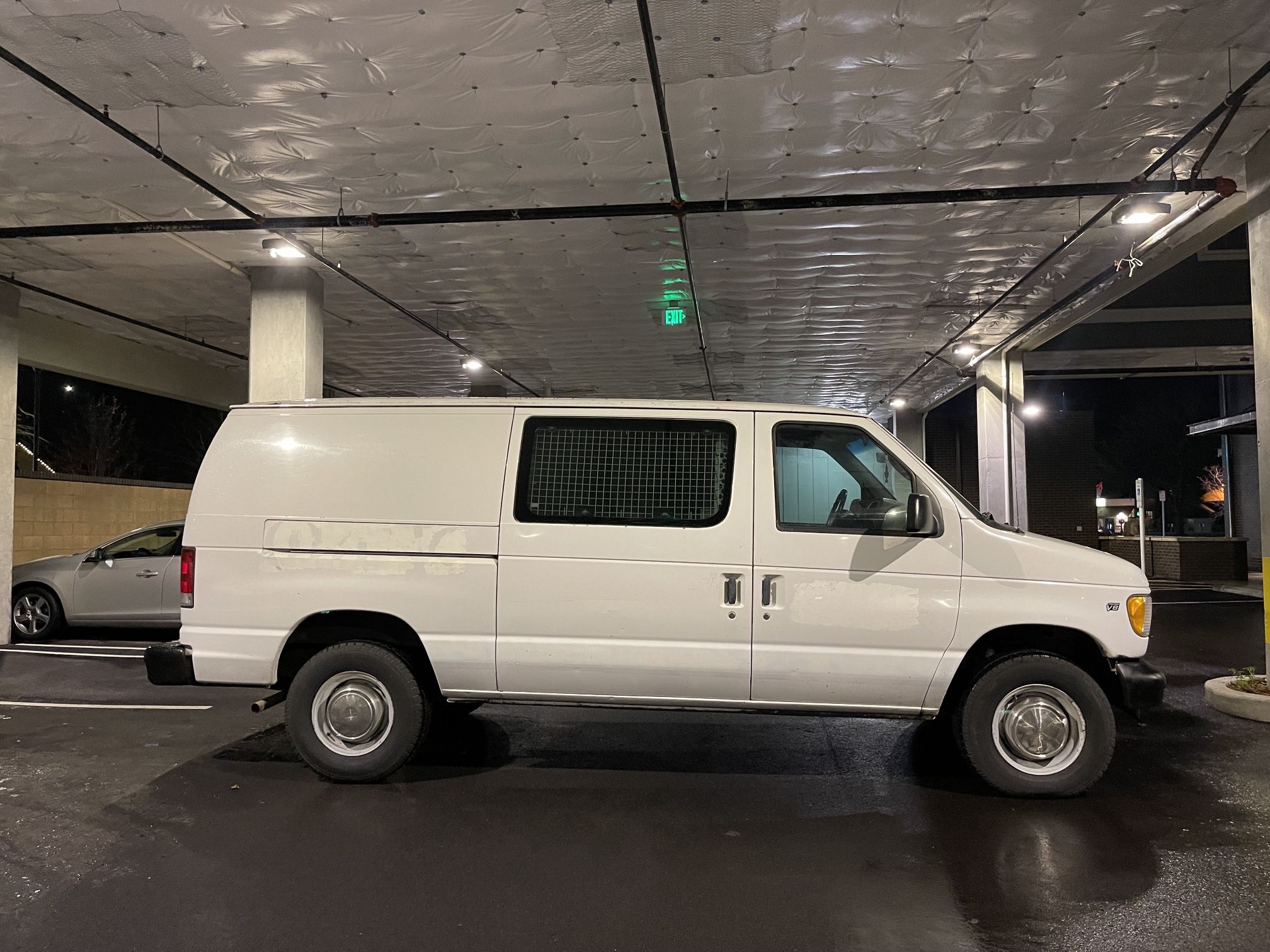 2001 Ford E-250