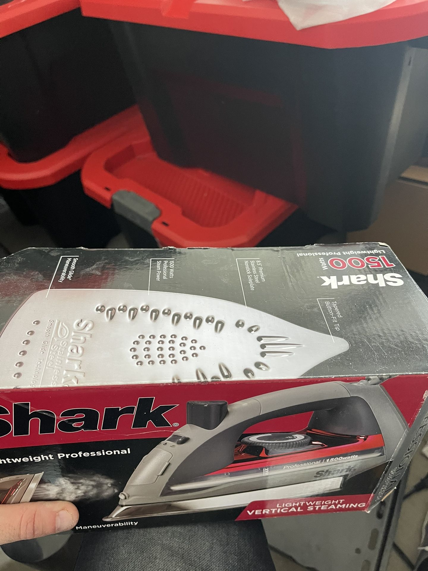 Shark Steam Iron Red