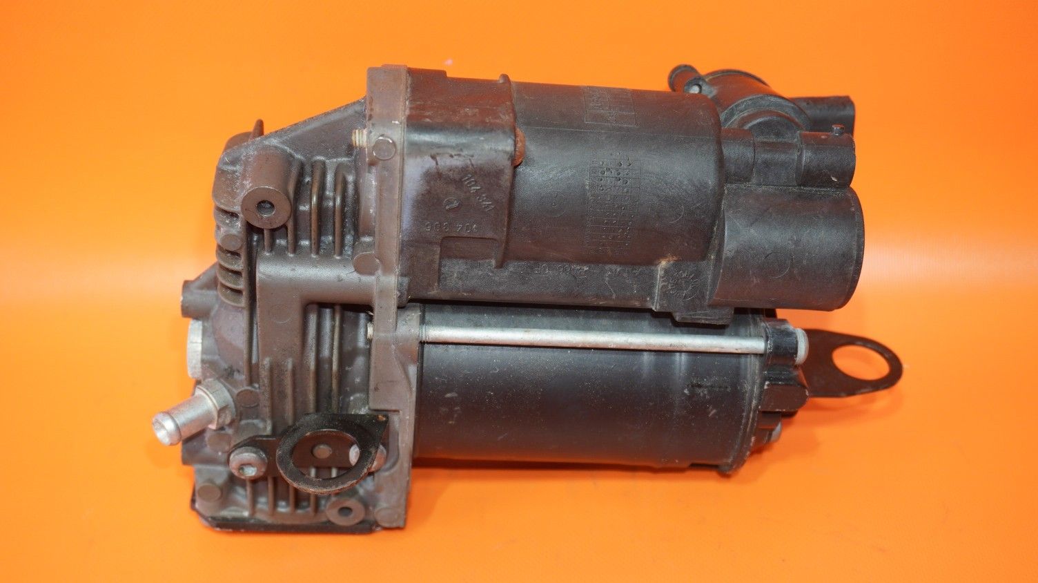 MERCEDES BENZ S550 AIR COMPRESSOR SUSPENSION 2007 2008 2009 2010 A2213200704
