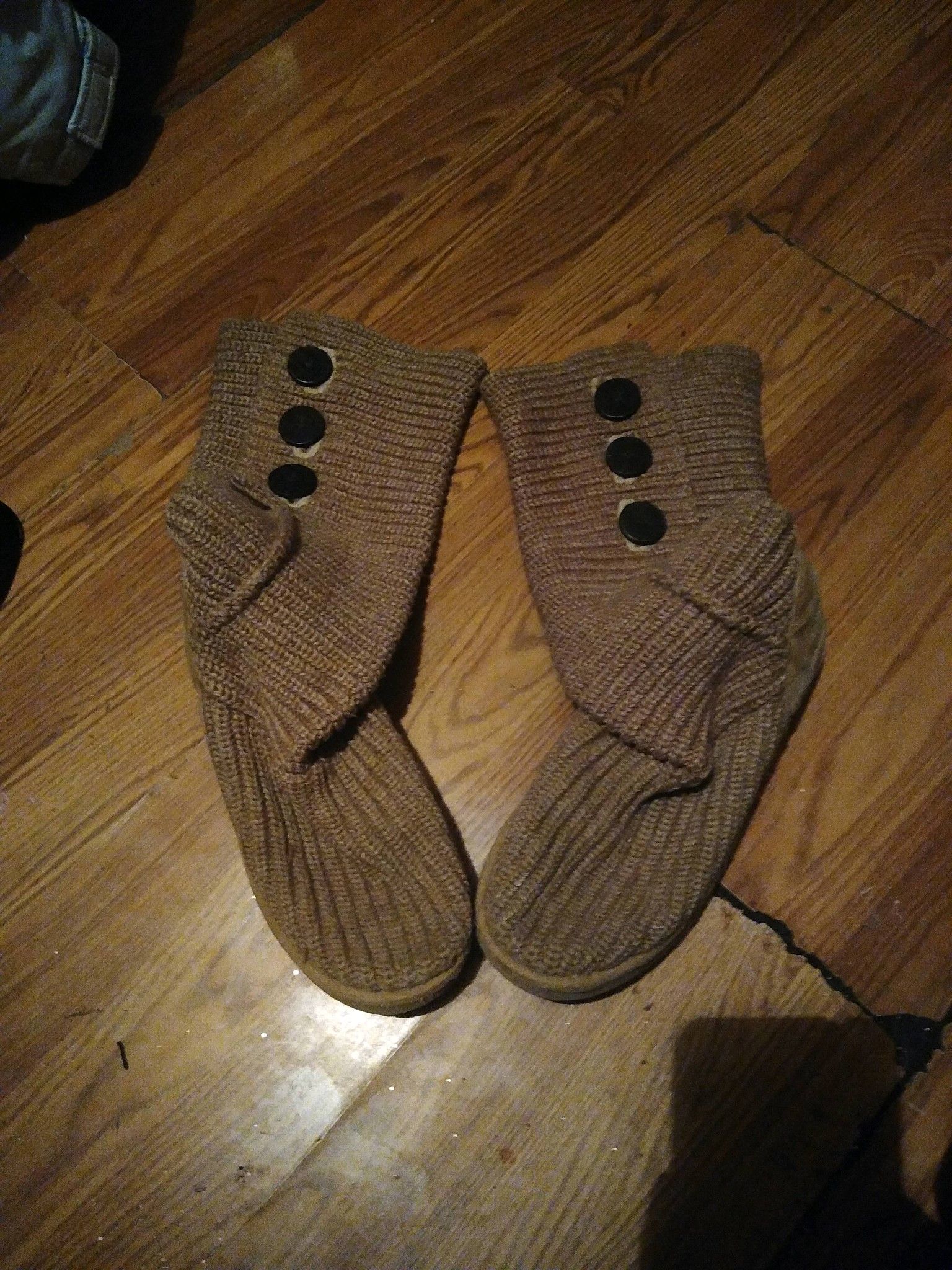 UGG BOOTS