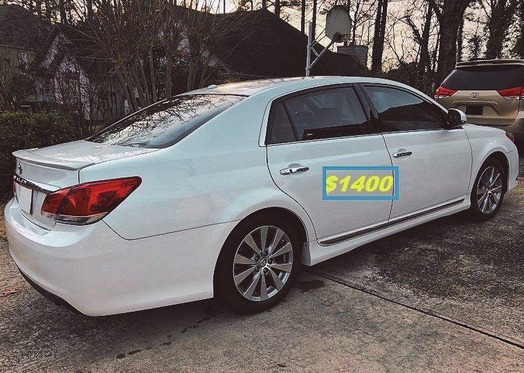 WELL MAINTAINED 2 0 1 1 Toiota Avaloñ!