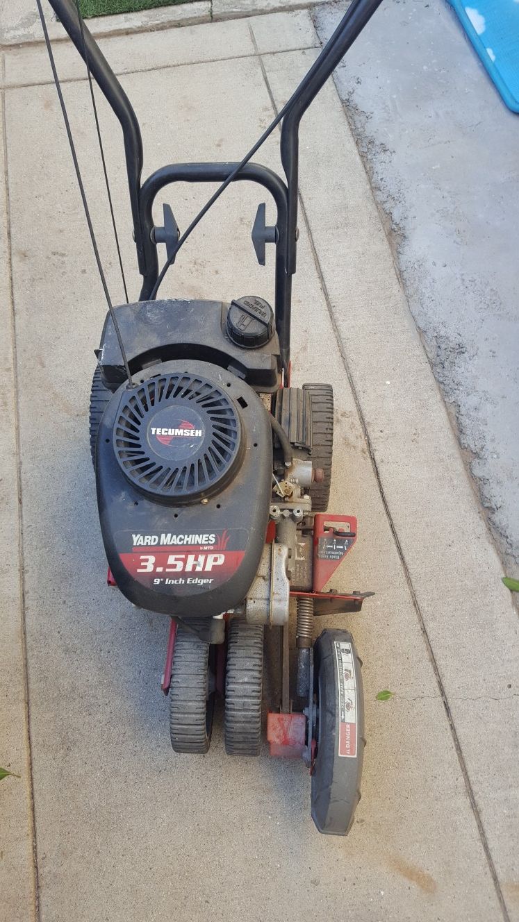 Yard Machines 3.5 HP Edger for Sale in Riverside, CA OfferUp