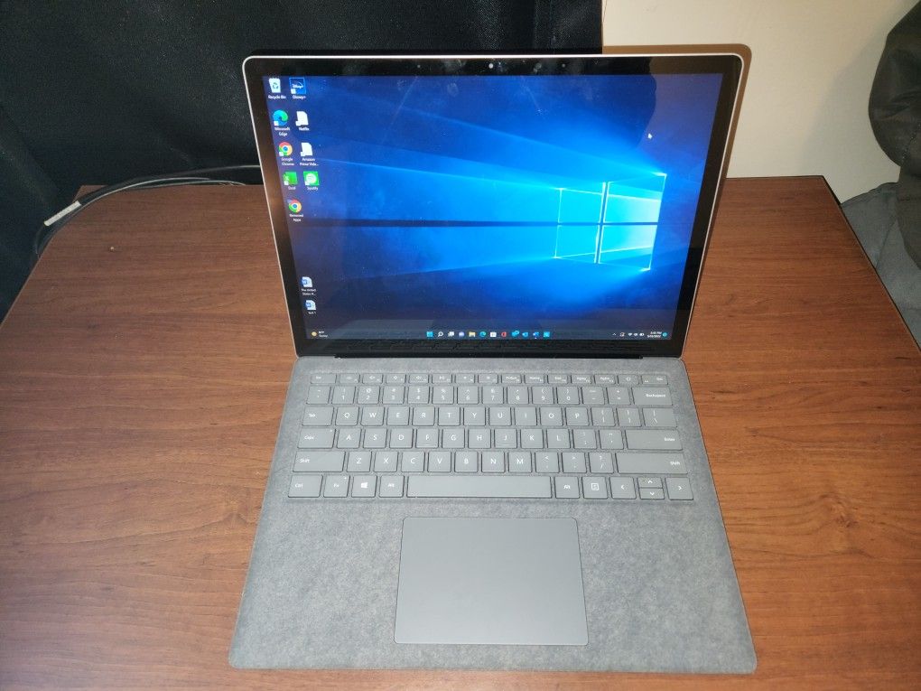 Microsoft surface 4 laptop