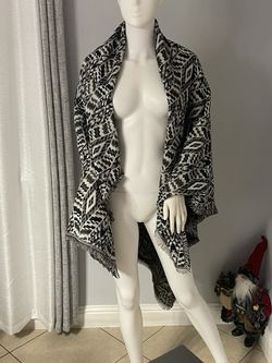 New Women’s Fall Cover up size One size  Fits up to size 16 Very spacious and comfy! poncho style Thumbnail