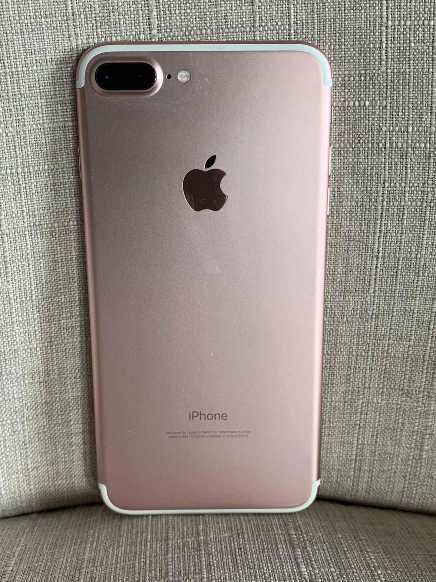 iPhone 7 Plus RoSe GoLd 128 UNLOCKED for Sale in Issaquah, WA OfferUp